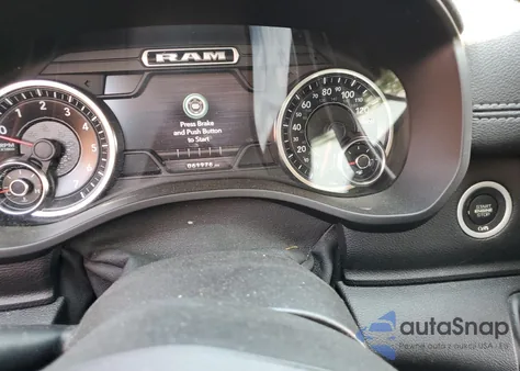 2020 Ram 1500 Laramie z USA, uszkodzony, nr VIN 1C6SRFJT8LN120900